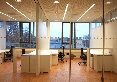 DIREKTORIUM INSTITUT FÜR FESTKÖRPERFORSCHUNG- IFW DRESDEN DIREKTORIUM INSTITUT FÜR FESTKÖRPERFORSCHUNG- IFW DRESDEN