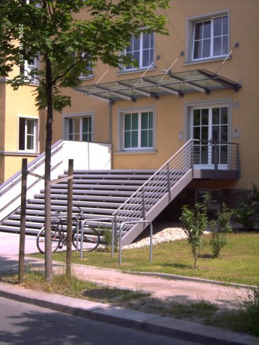 POLIZEIREVIER DRESDEN- PLAUEN