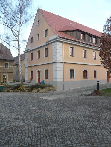 WOHNSTÄTTE UND THERAPIEEINRICHTUNG- DRESDEN WOHNSTÄTTE UND THERAPIEEINRICHTUNG- DRESDEN